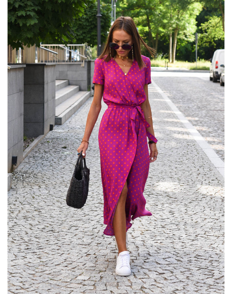 Robe de plage imprimée tendance pour femme.